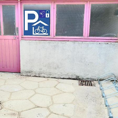 Appart 4 Chambres Parking Voitures Velos 10Min Blois Exterior photo