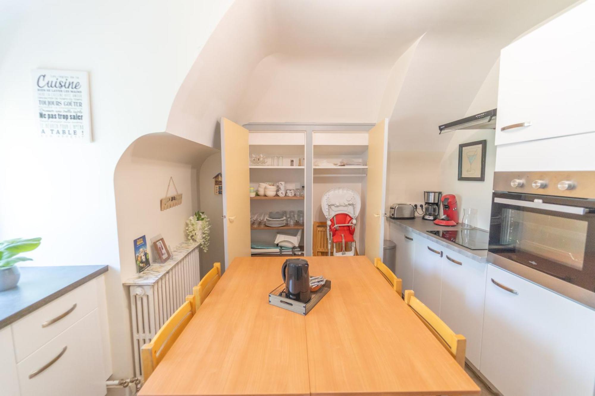 Appart 4 Chambres Parking Voitures Velos 10Min Blois Exterior photo