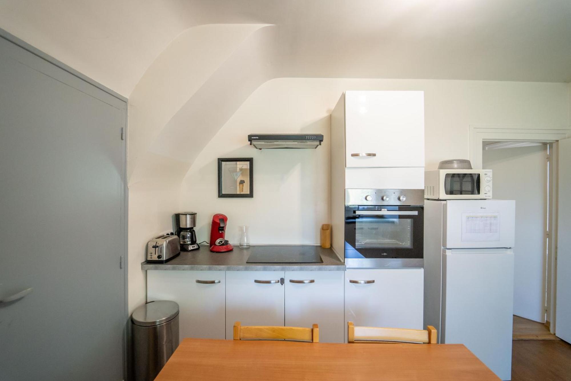 Appart 4 Chambres Parking Voitures Velos 10Min Blois Exterior photo