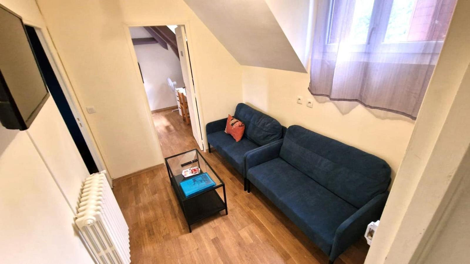 Appart 4 Chambres Parking Voitures Velos 10Min Blois Exterior photo